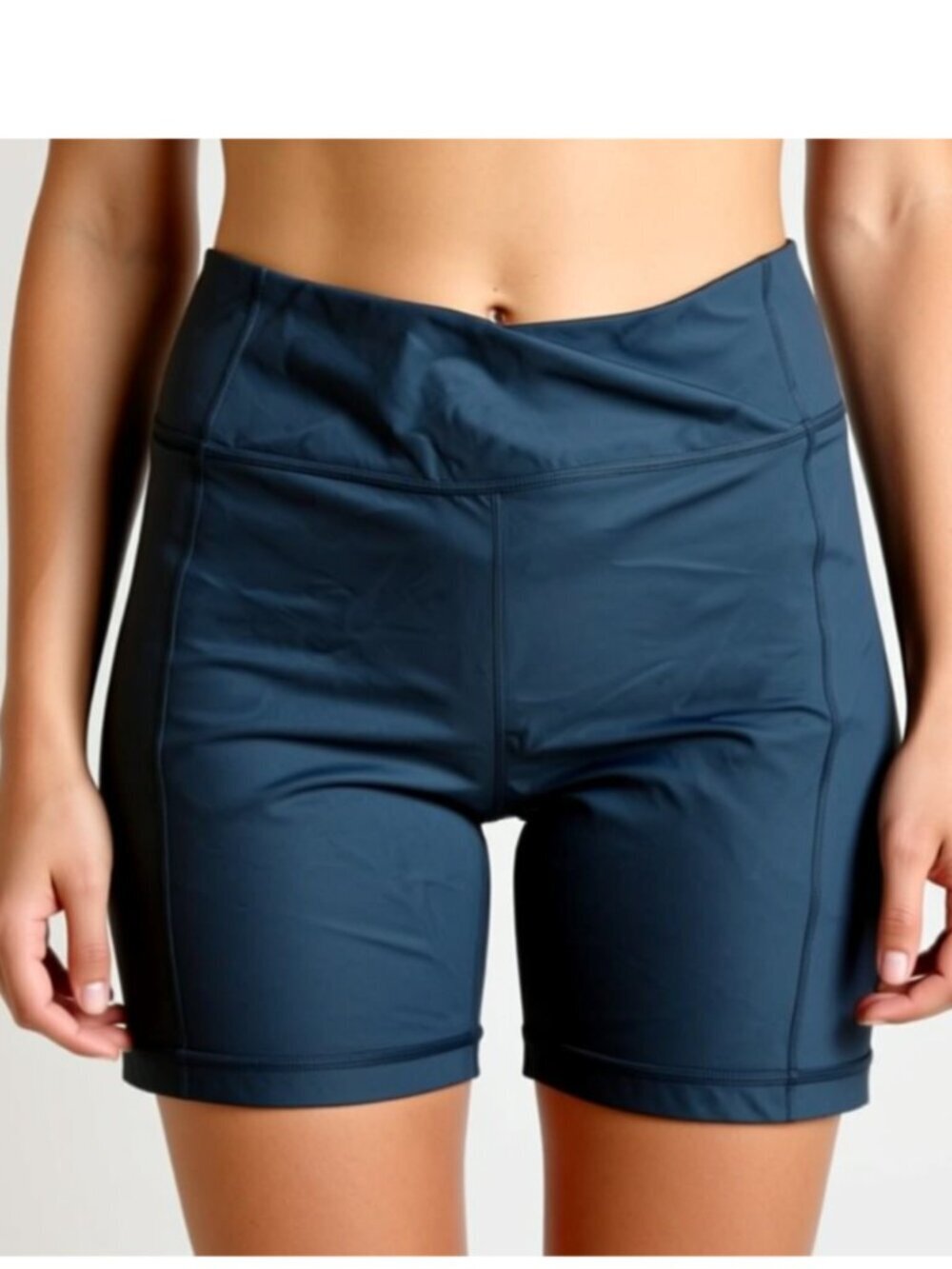 Danskin athletic shorts, size Large, Black (C22)